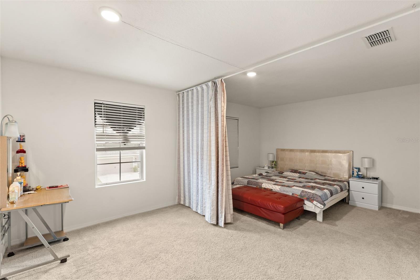 BRIDGEPORT LAKES PHASE ONE - Residential