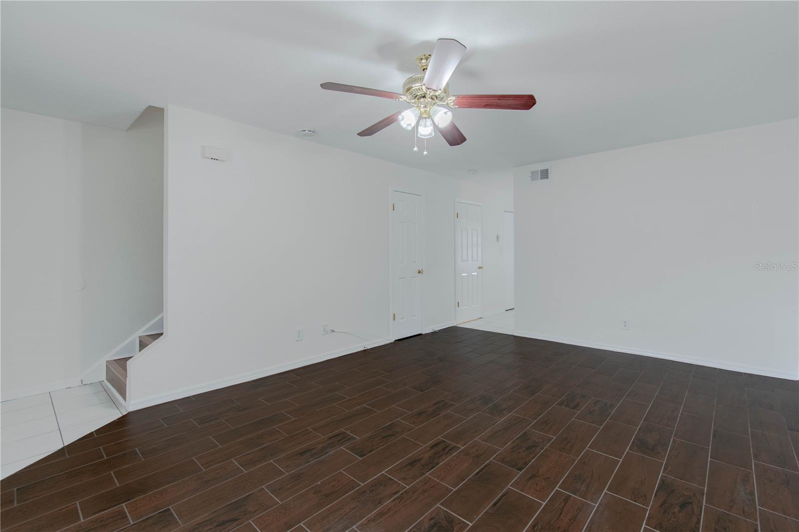 EMBASSY PARK TWNHMS CONDO - Residential