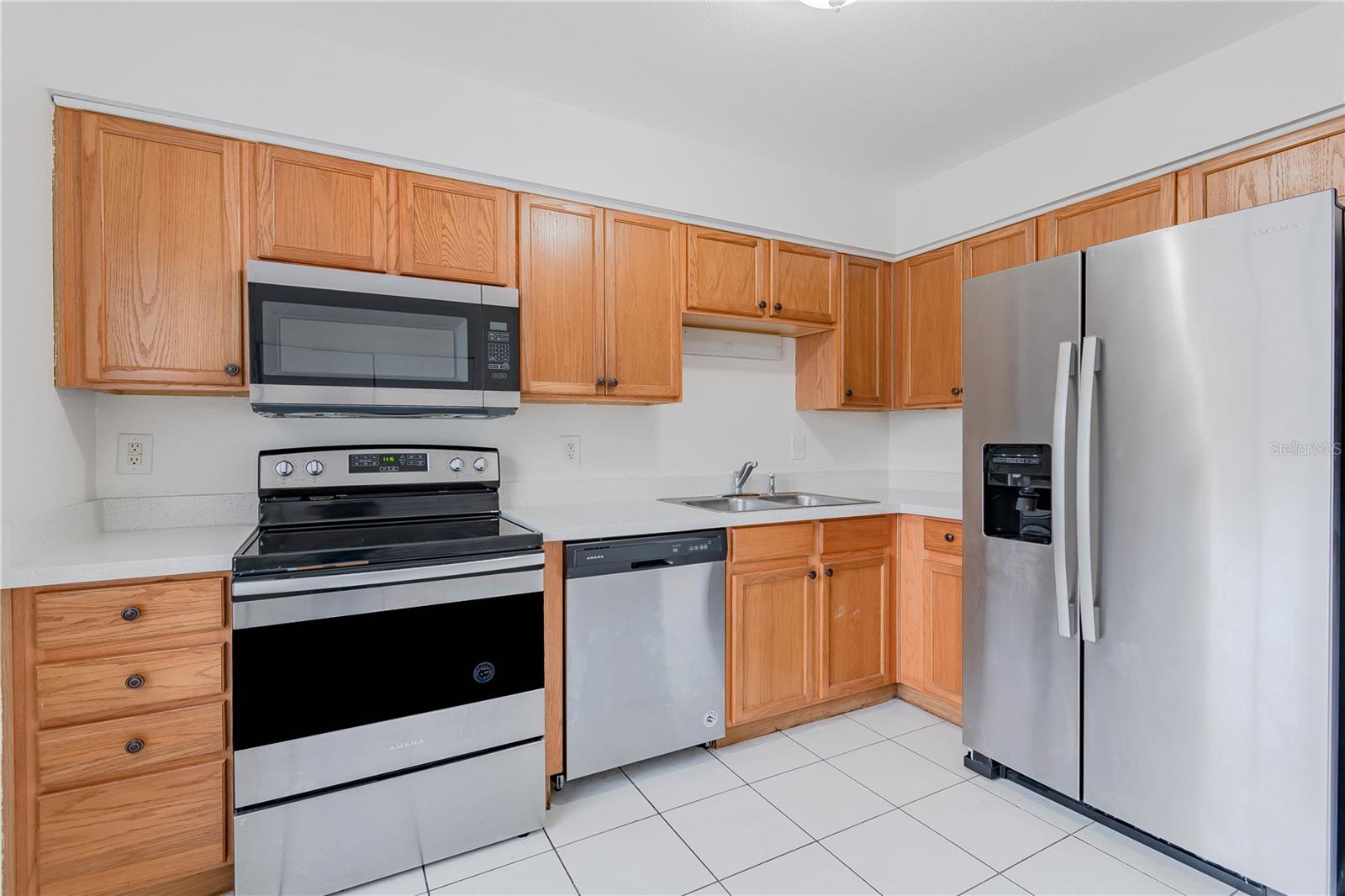 EMBASSY PARK TWNHMS CONDO - Residential