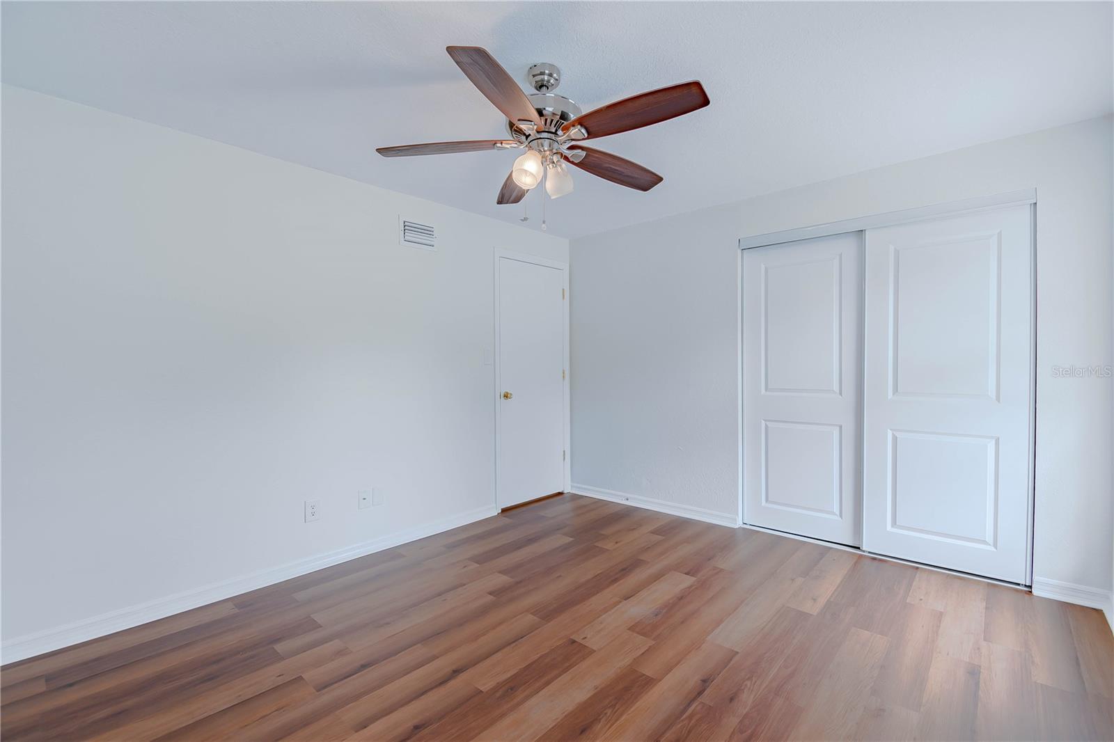 EMBASSY PARK TWNHMS CONDO - Residential