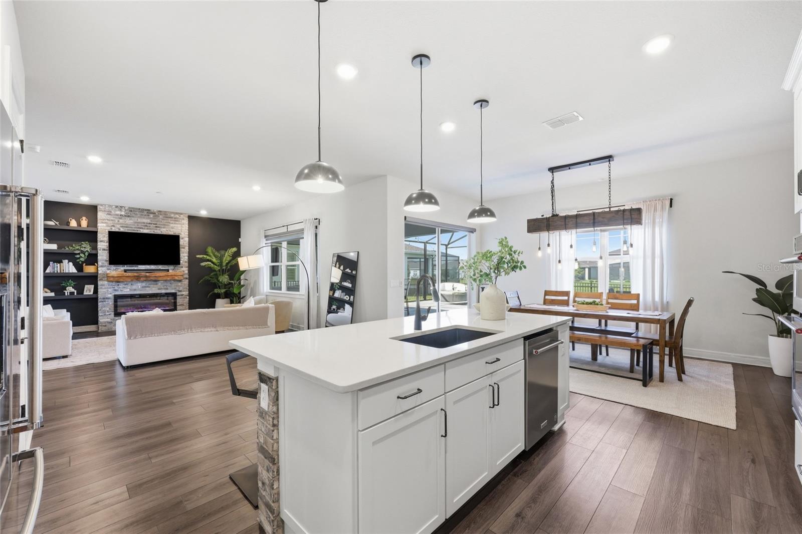 ISLES OF LAKE NONA - Residential