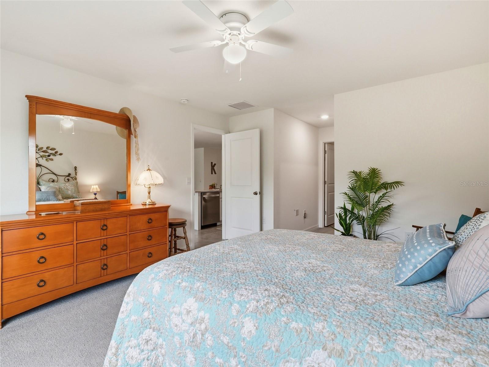 SILVERSTONE NORTH PH IC & ID - Residential