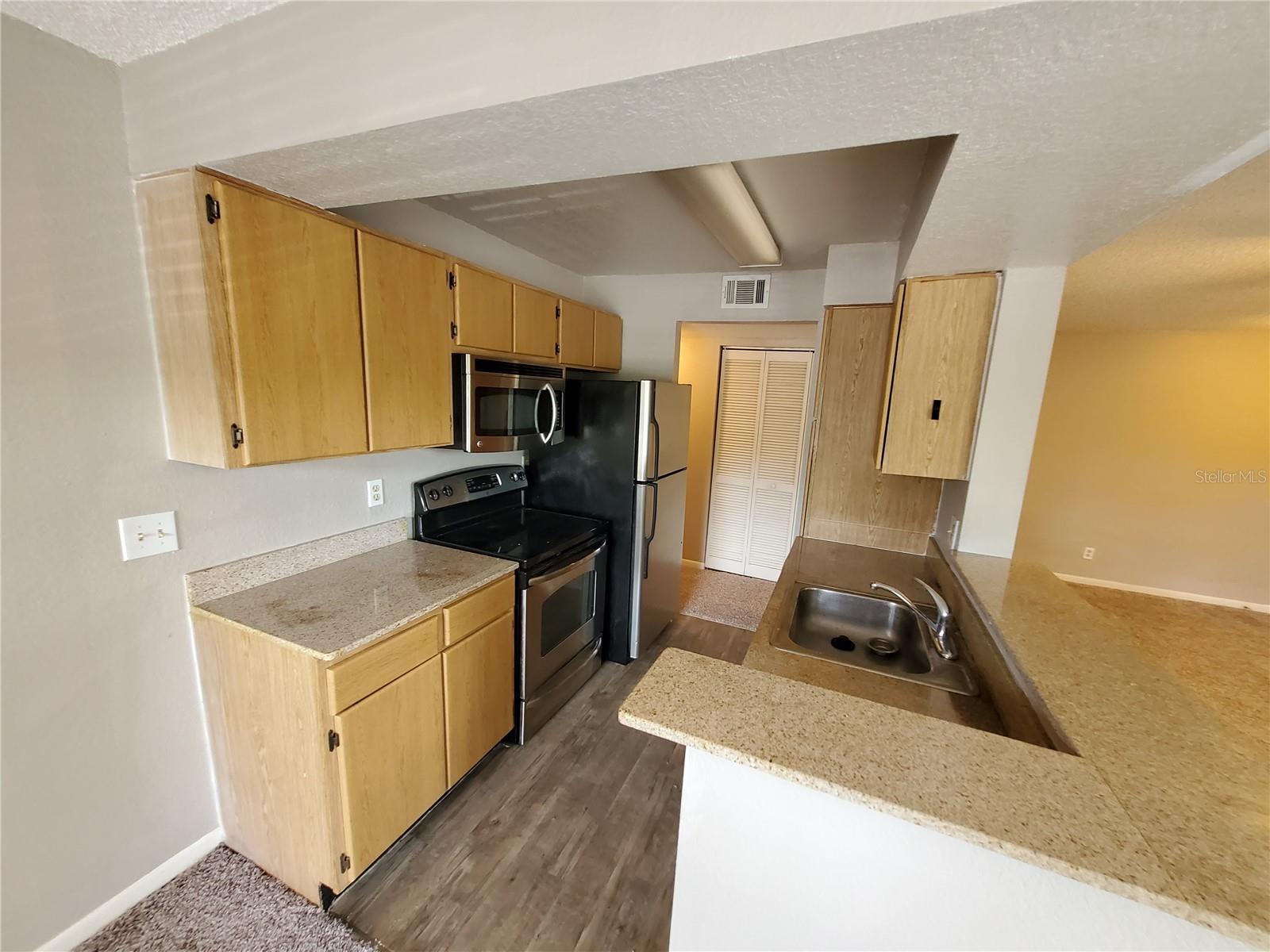 LEXINGTON PLACE CONDO - Residential