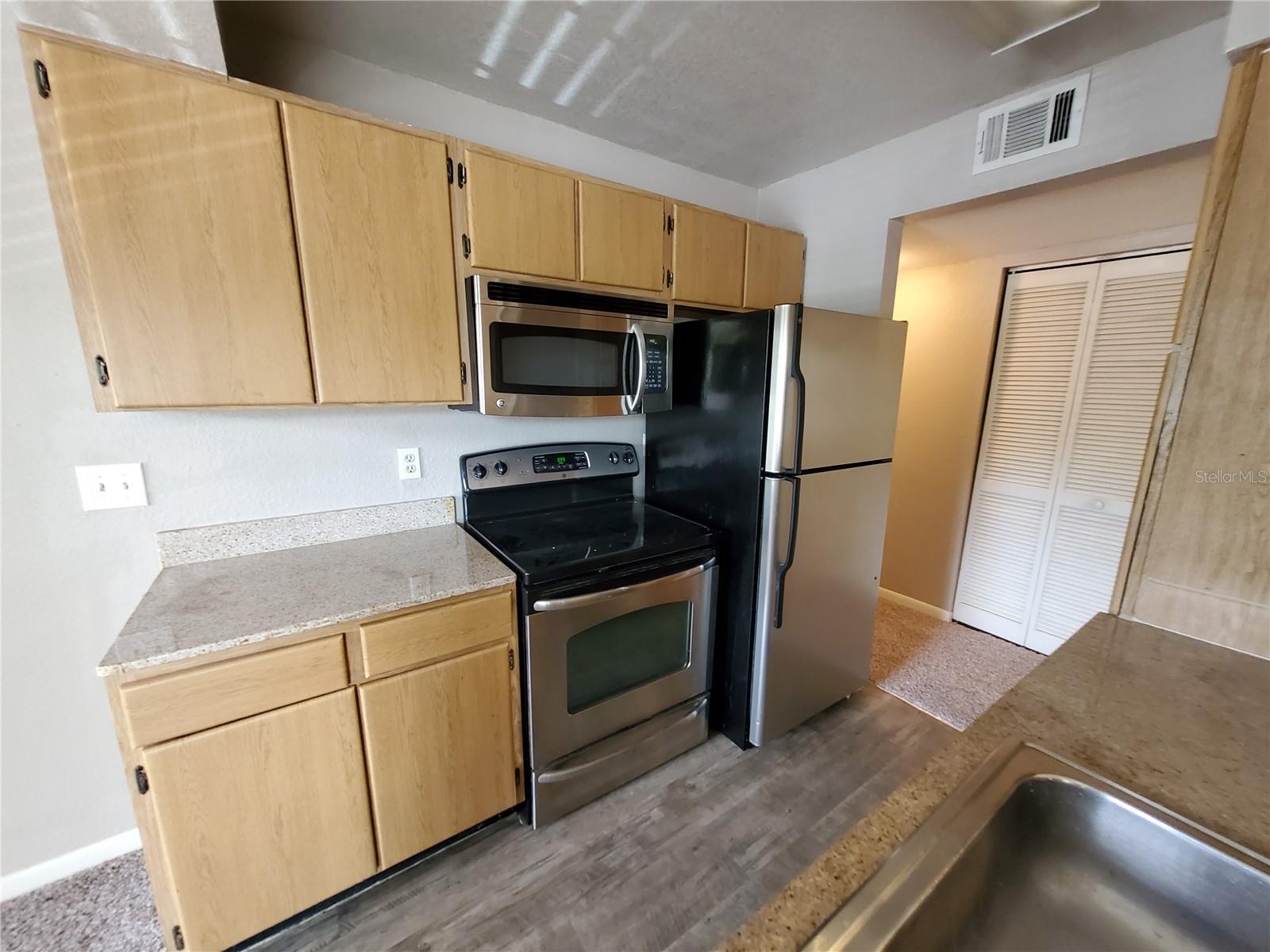 LEXINGTON PLACE CONDO - Residential