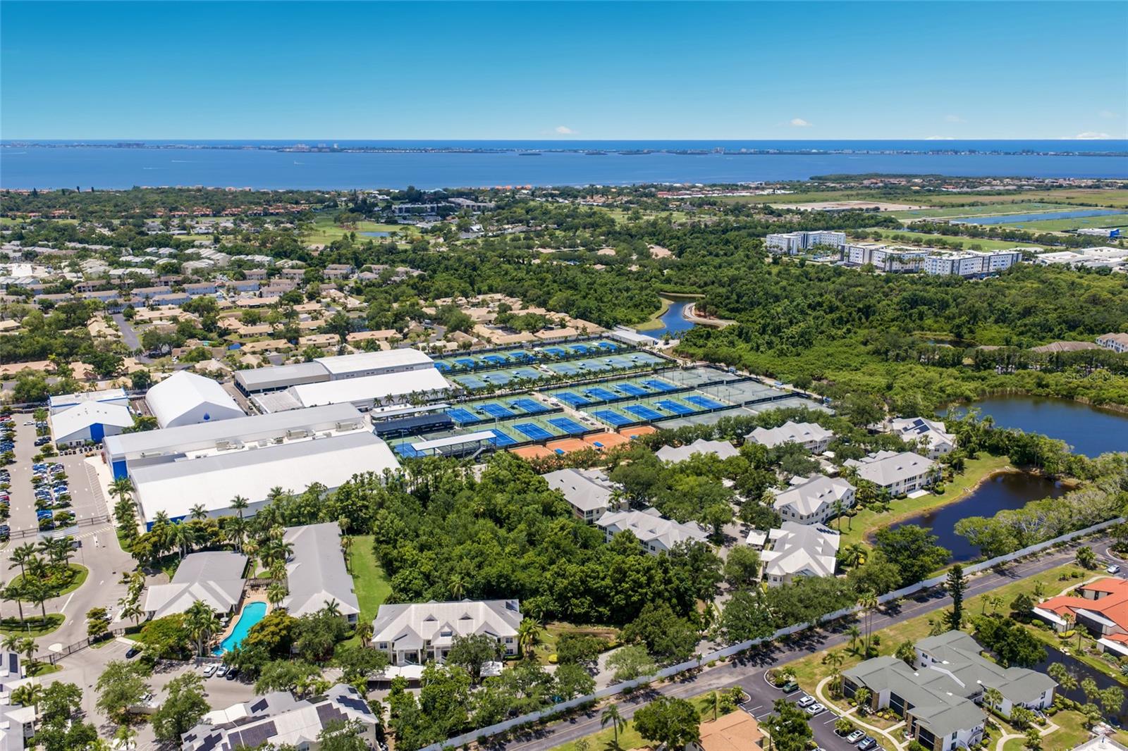 ACADEMY RESORT LODGE - Residential