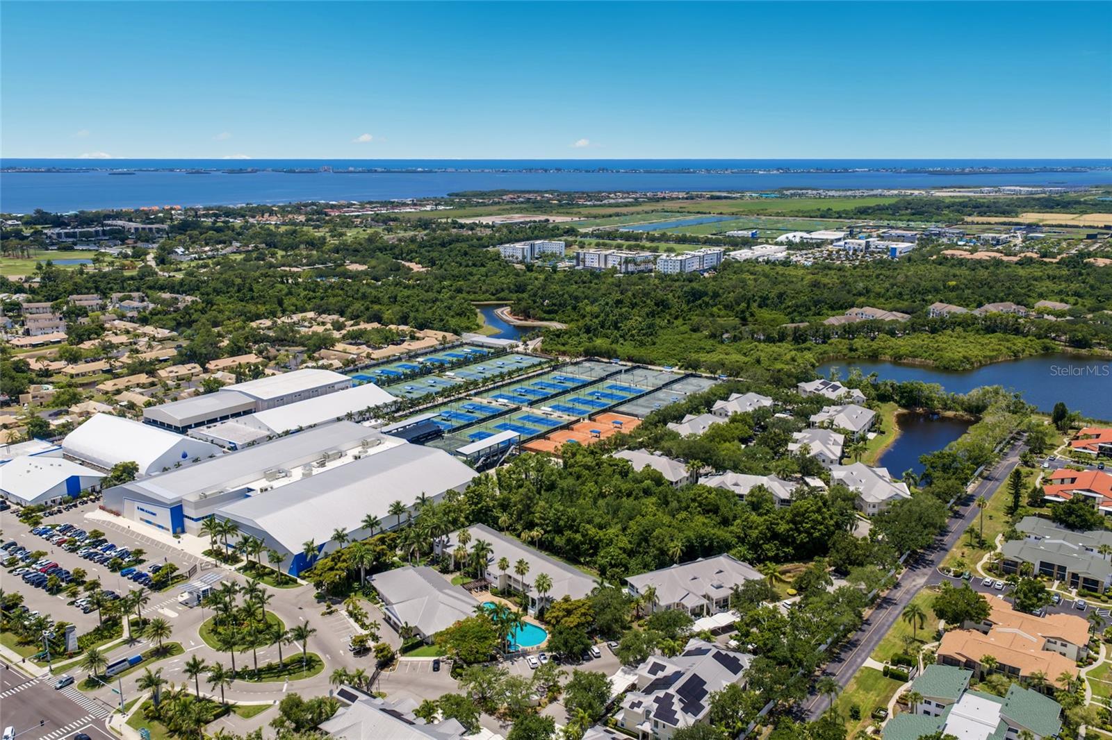 ACADEMY RESORT LODGE - Residential