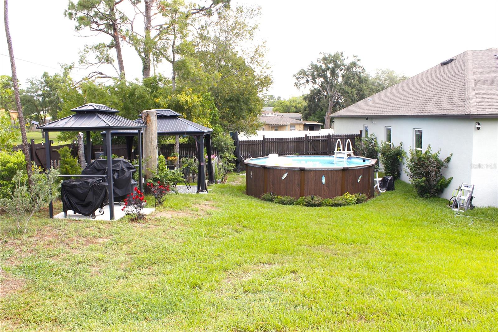 SPRING HILL - Residential