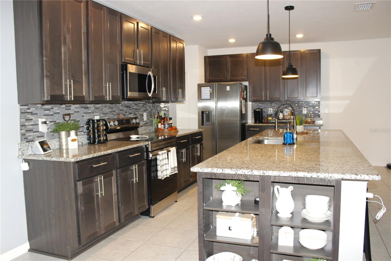 SPRING HILL - Residential