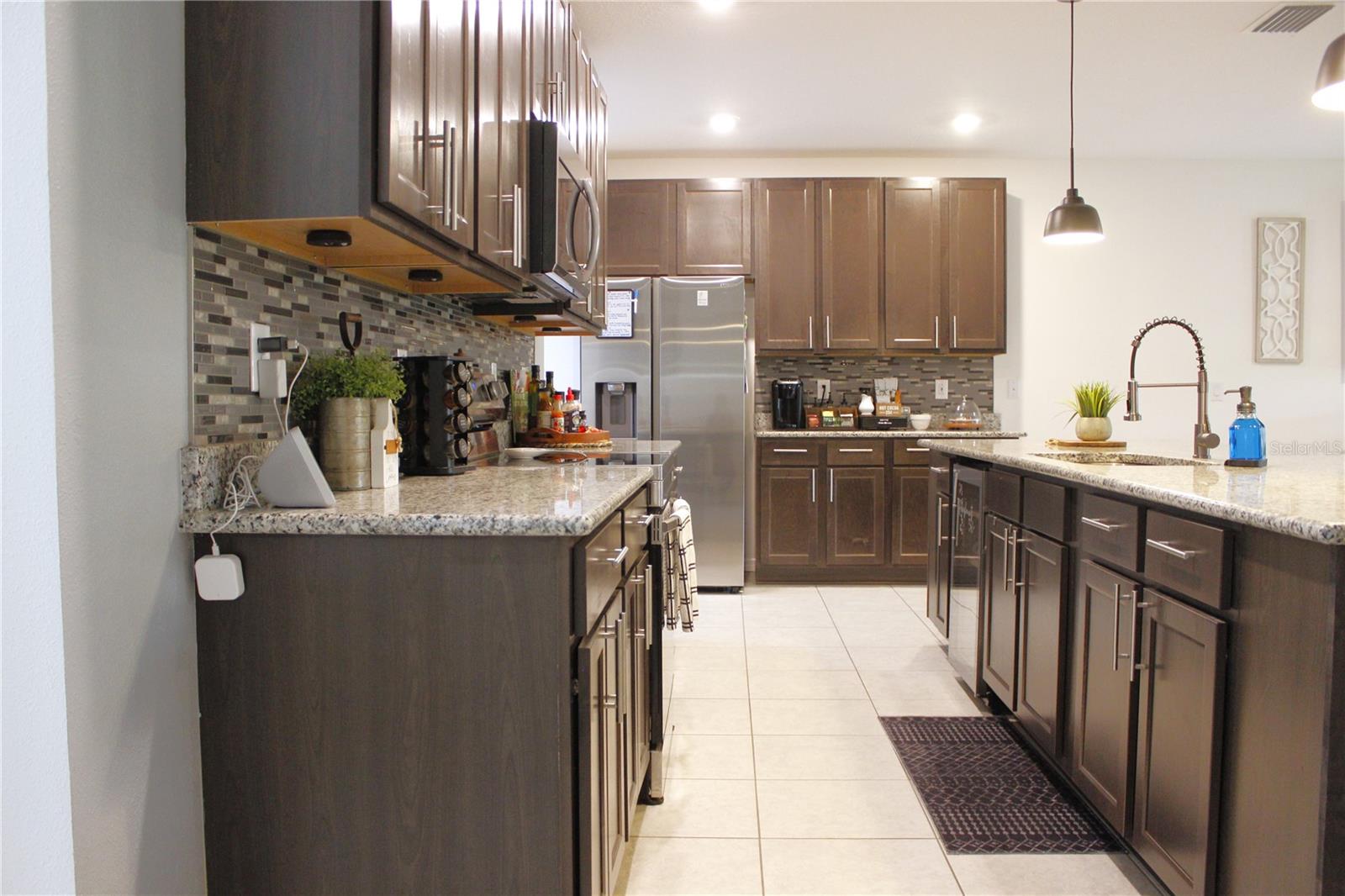 SPRING HILL - Residential