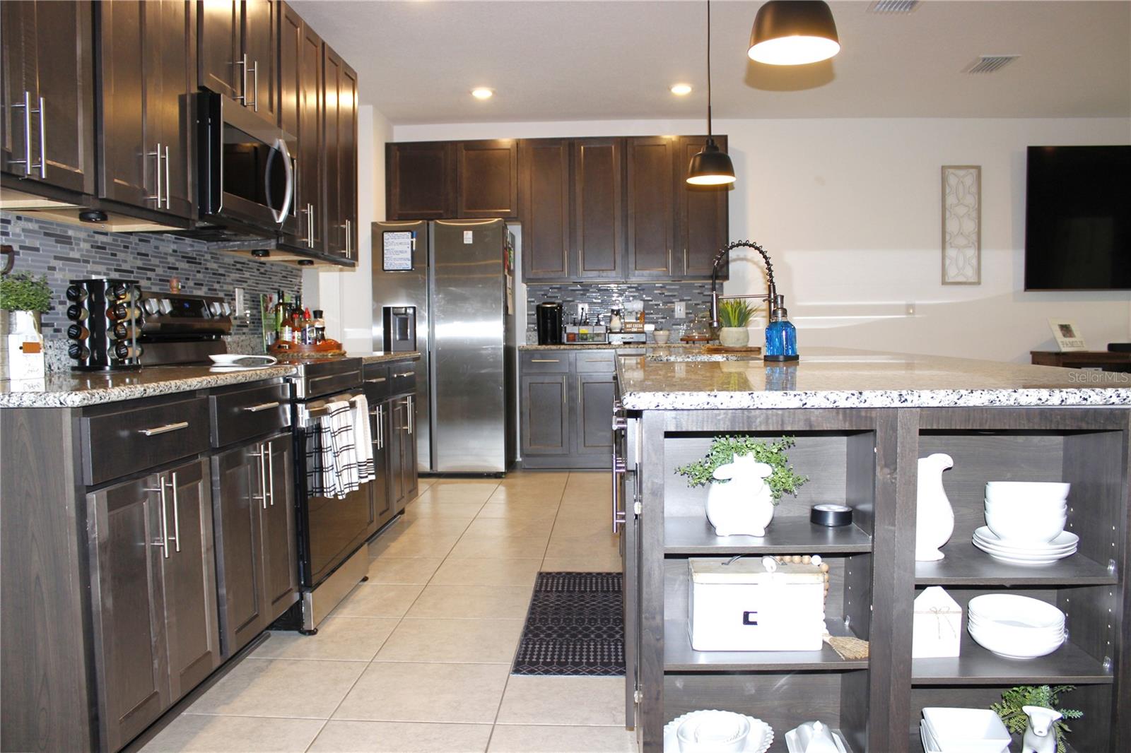 SPRING HILL - Residential