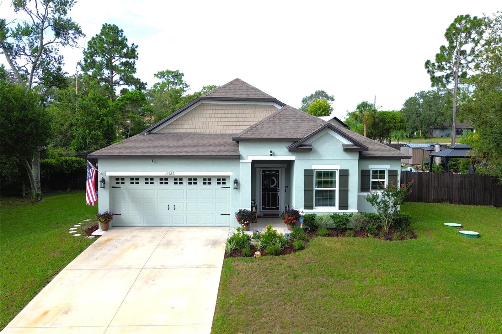SPRING HILL - Residential
