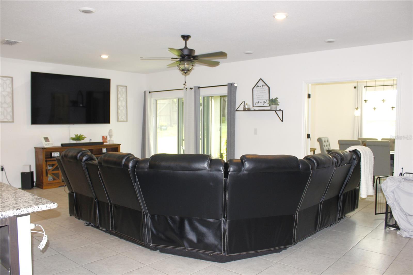 SPRING HILL - Residential
