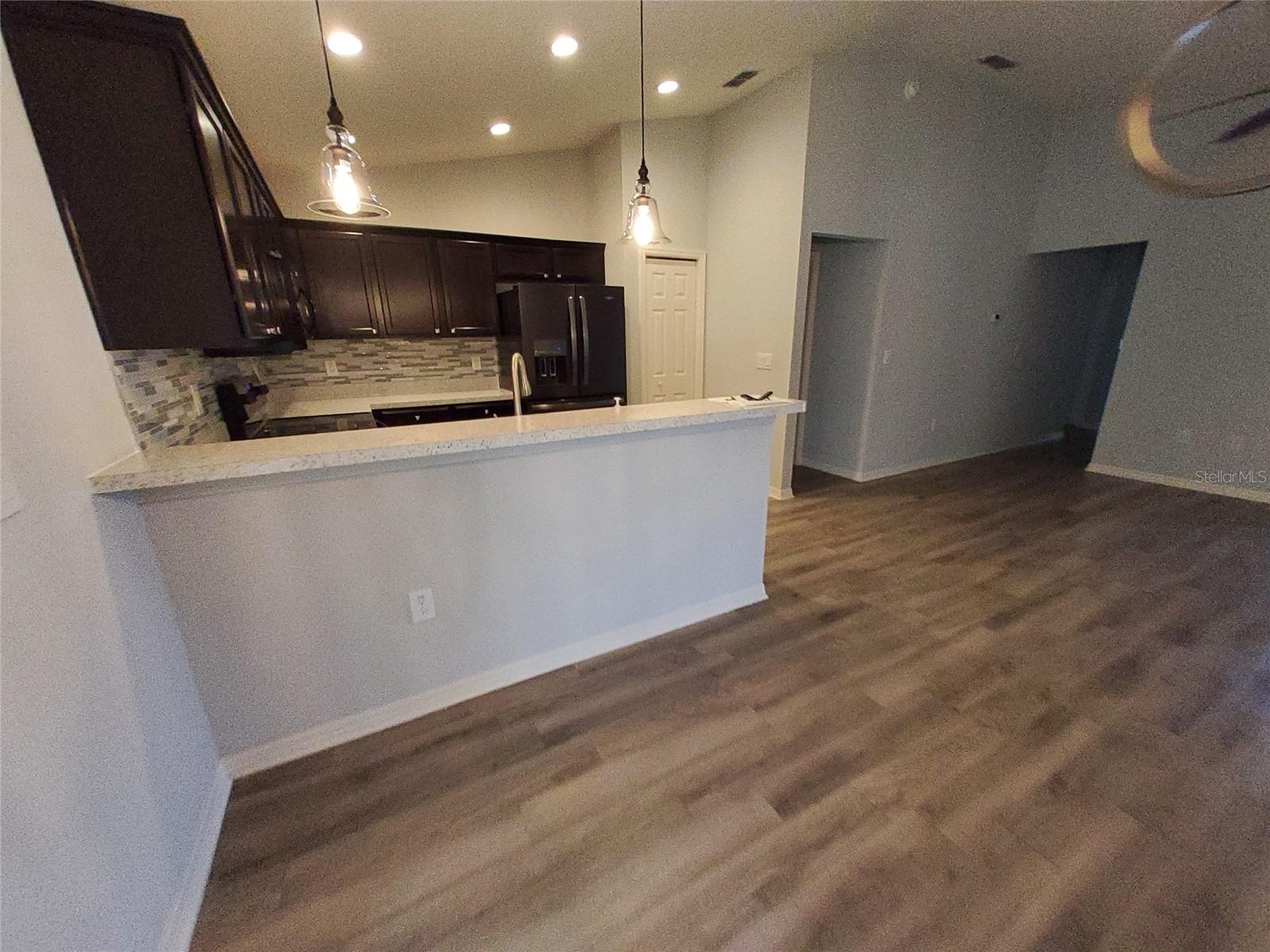 LAKE SMART ESTATES - Residential Lease