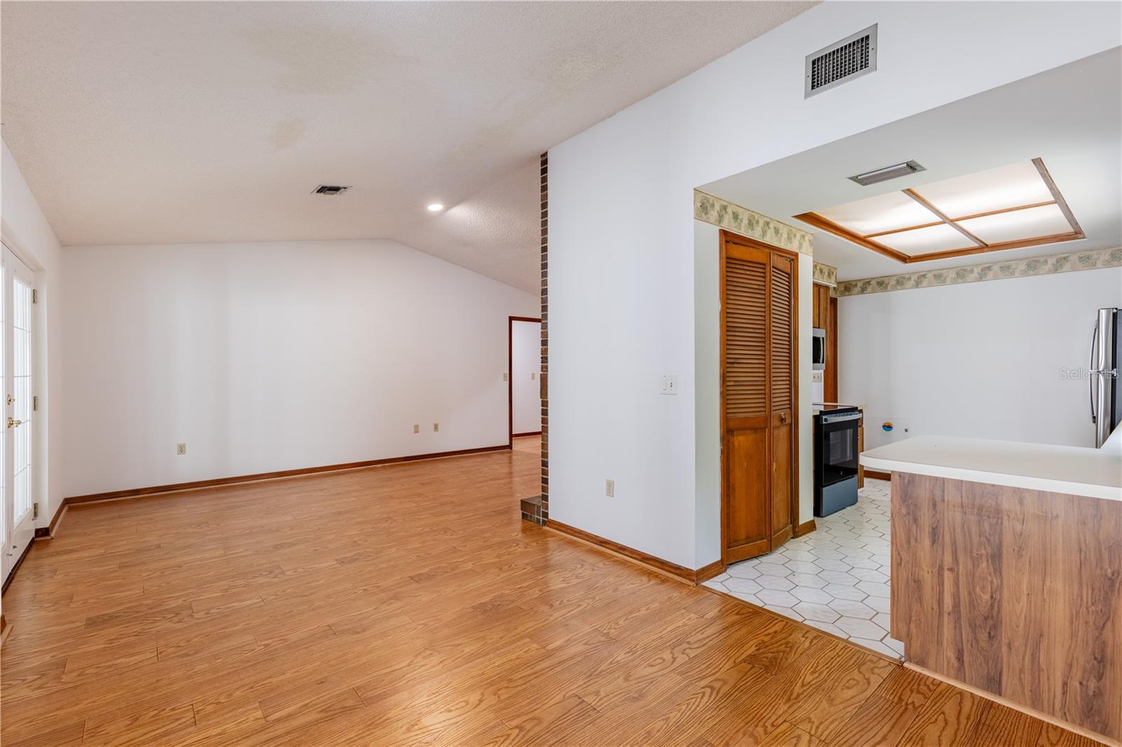 EUSTIS WILLOW CREST SUB - Residential