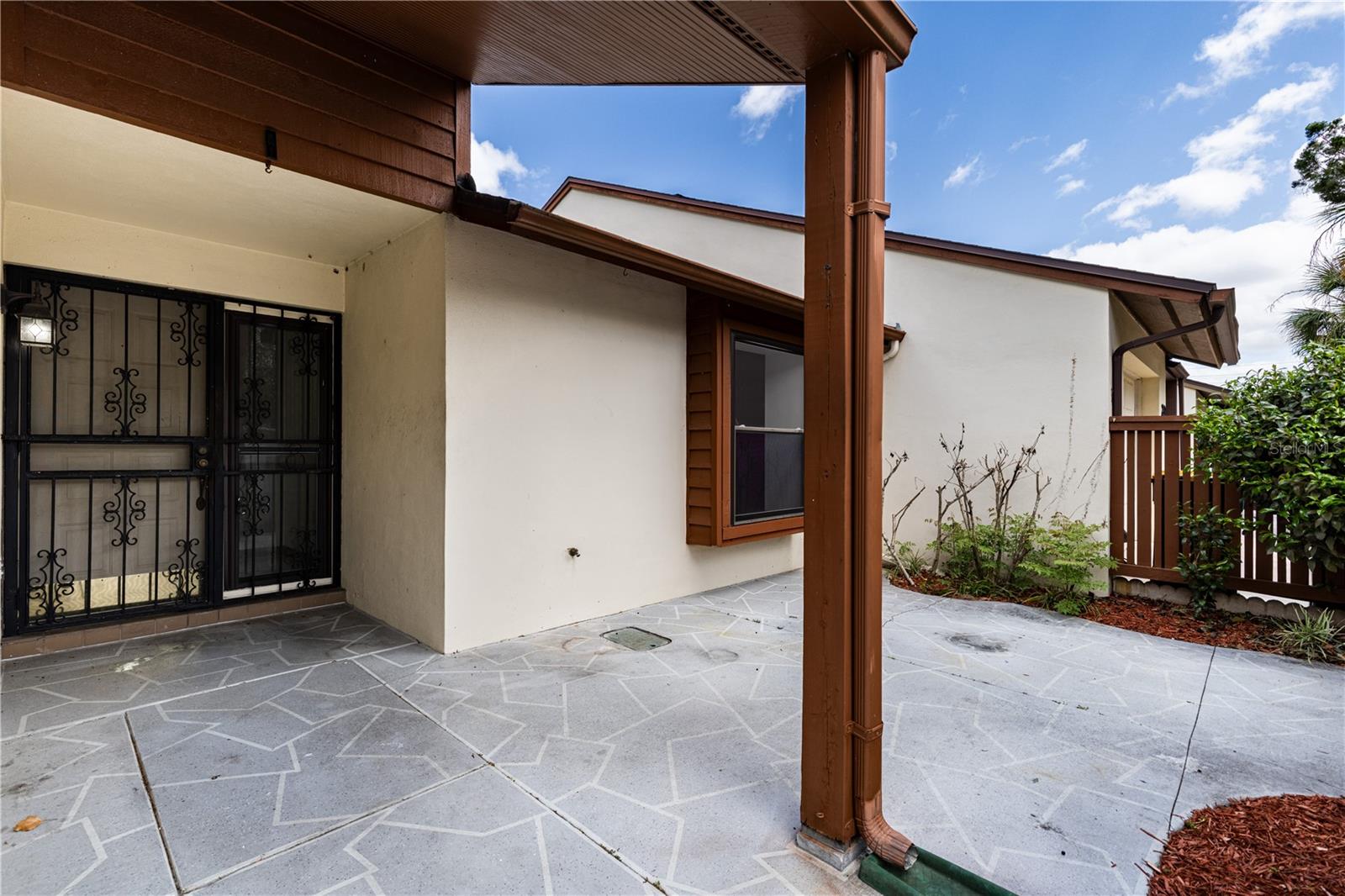 EUSTIS WILLOW CREST SUB - Residential