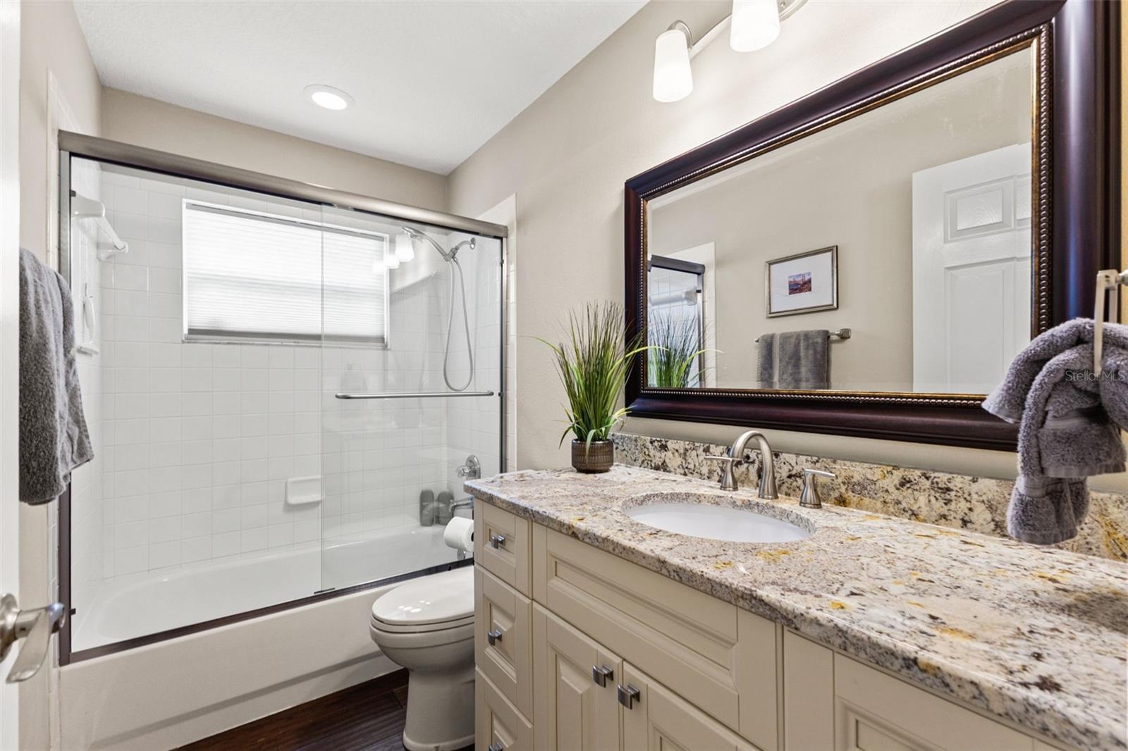 CASEY LAKE MANORS LOT 25 - Residential