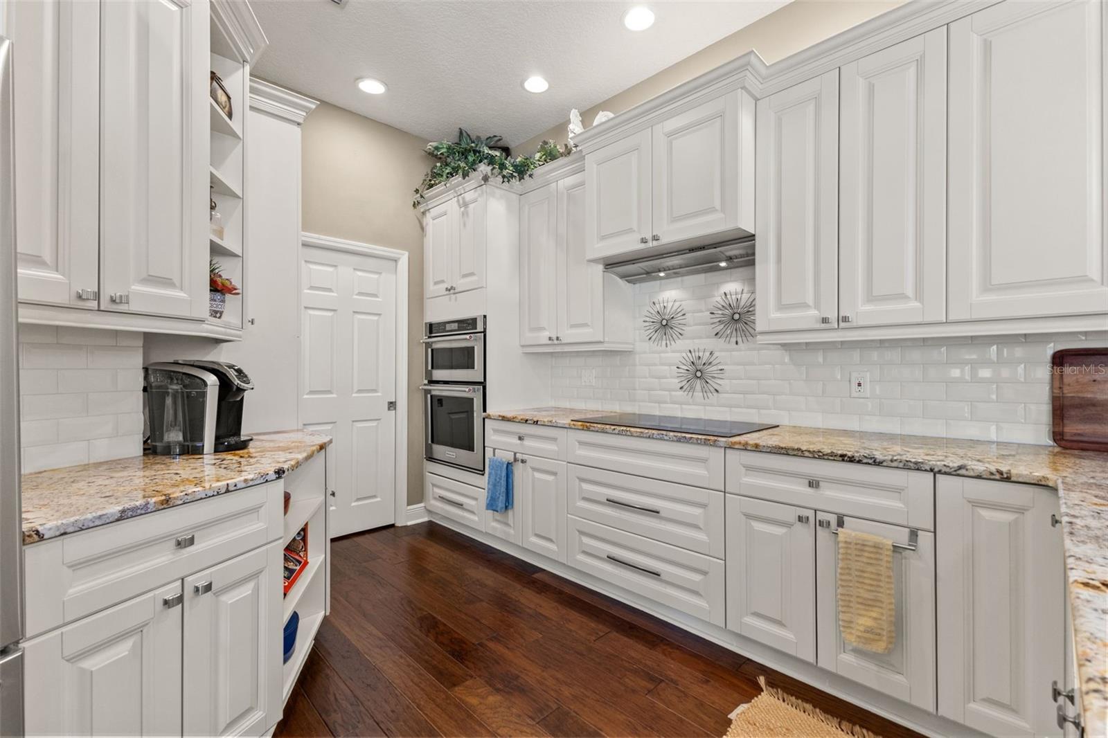CASEY LAKE MANORS LOT 25 - Residential