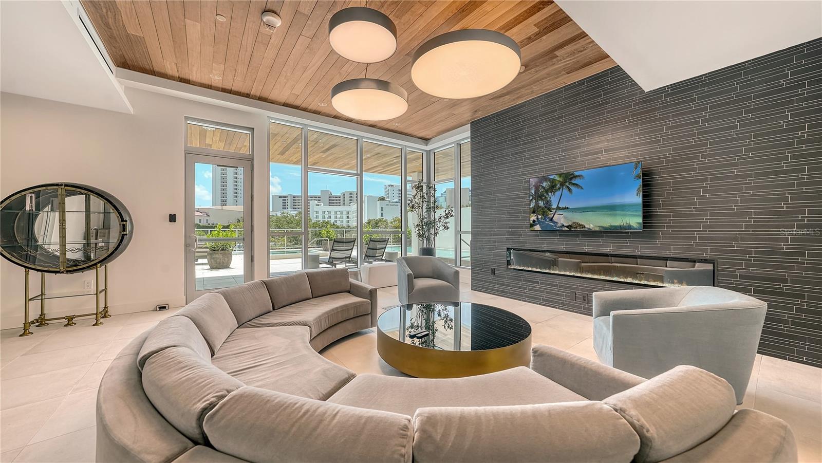 THE COLLECTION CONDOMINIUM - Residential