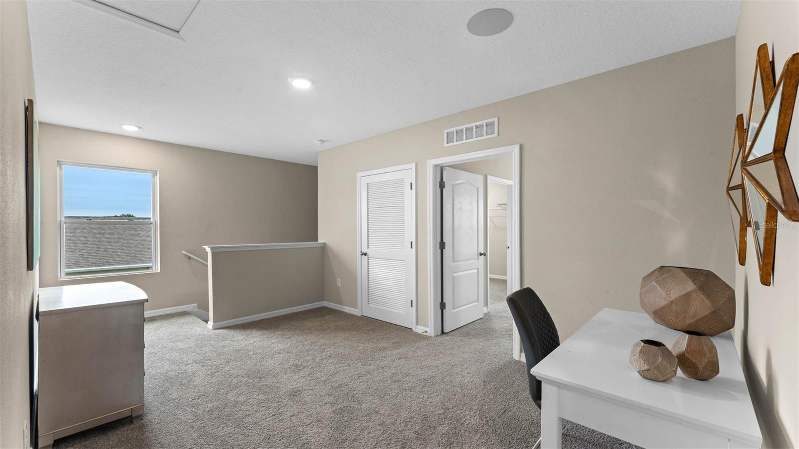 HARMONY WEST - Residential