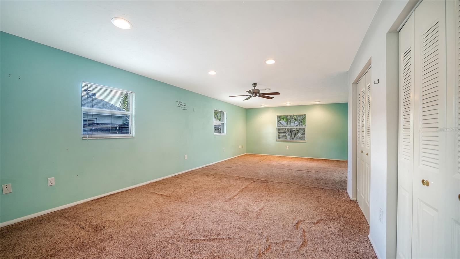 GEORGETOWNE - Residential