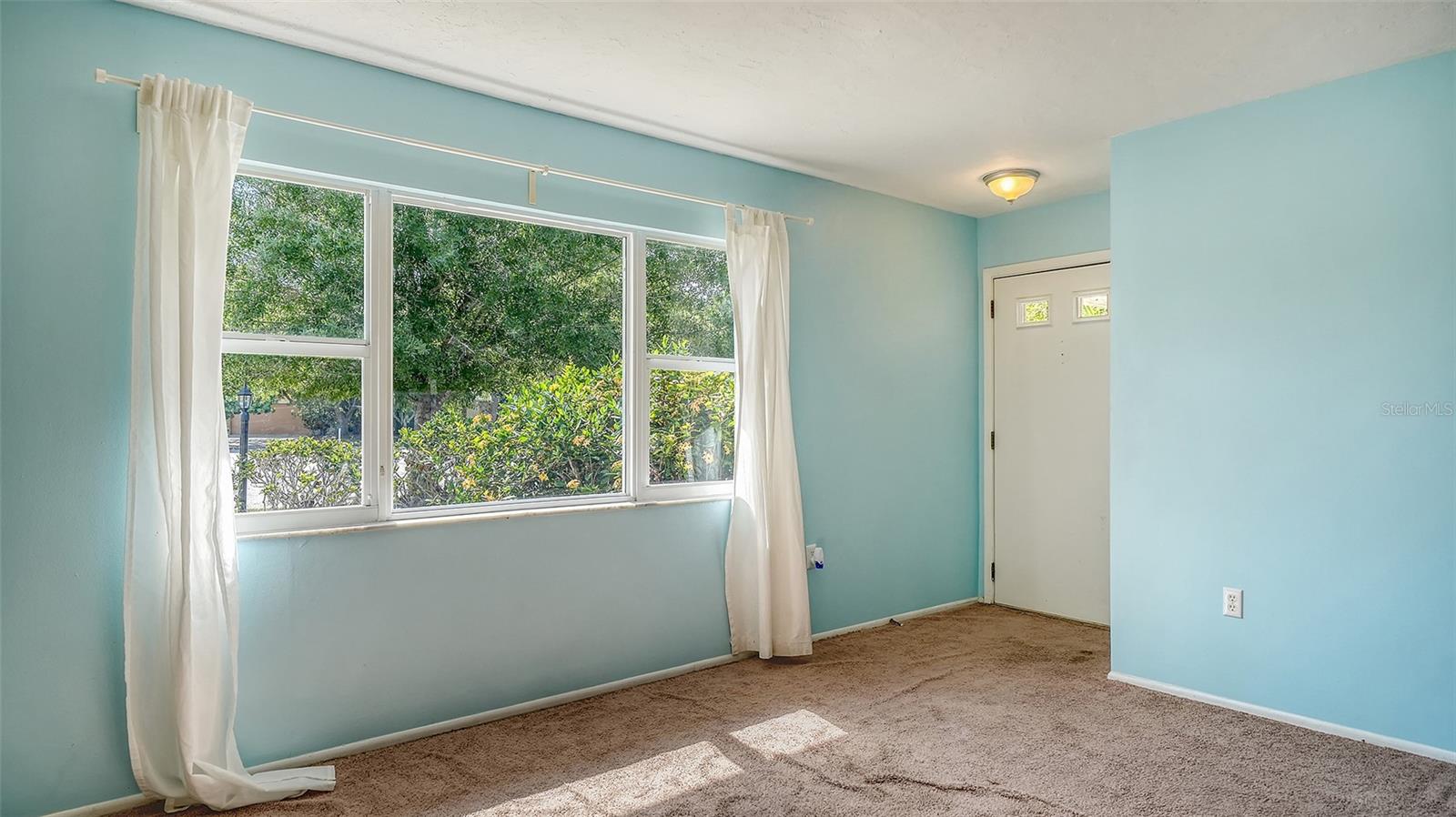 GEORGETOWNE - Residential