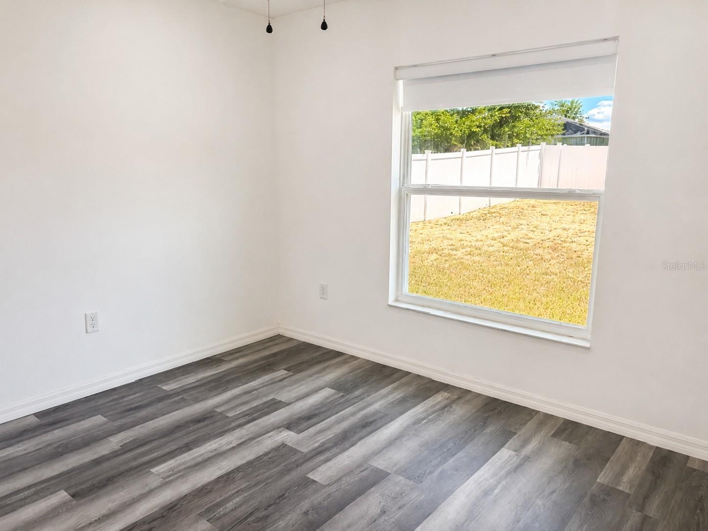ROLLING RANCH ESTATE - Residential Lease