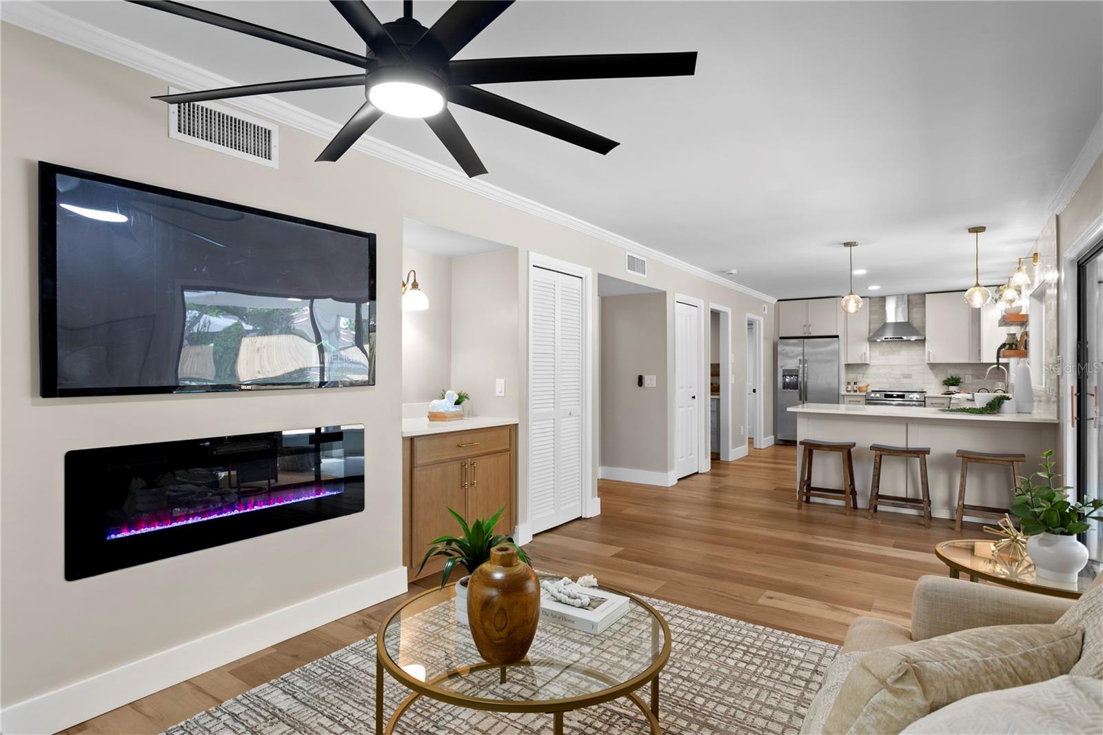 CARROLLWOOD VILLAGE SEC 1 - Residential