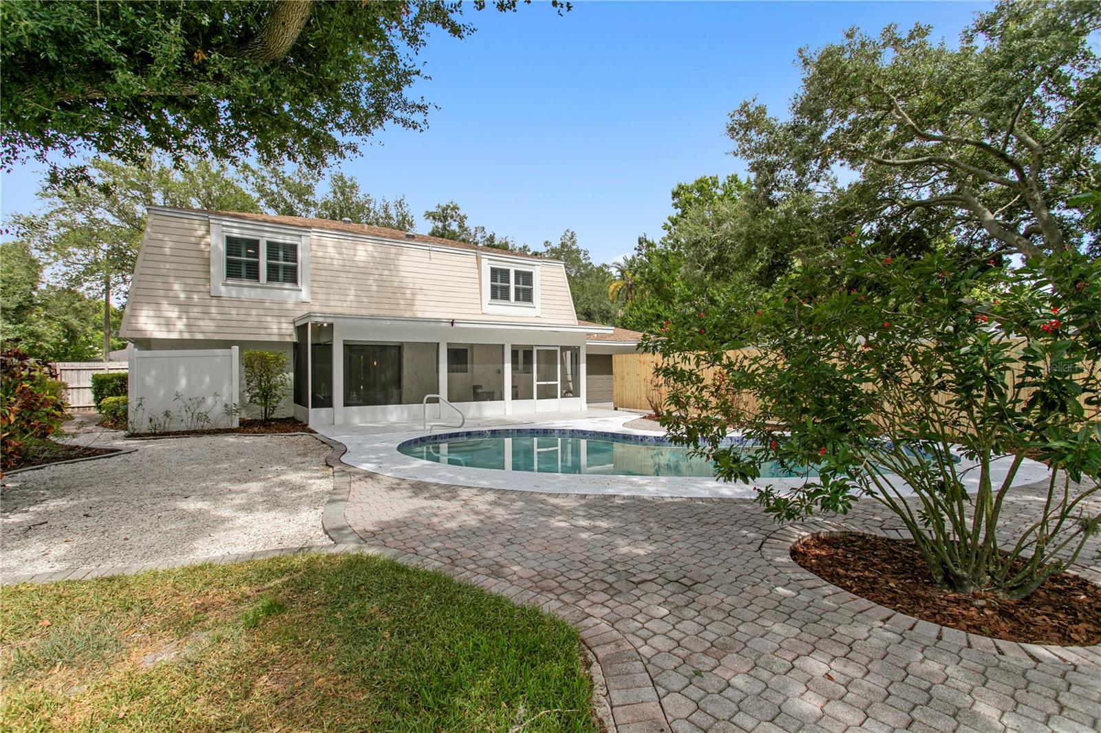CARROLLWOOD VILLAGE SEC 1 - Residential