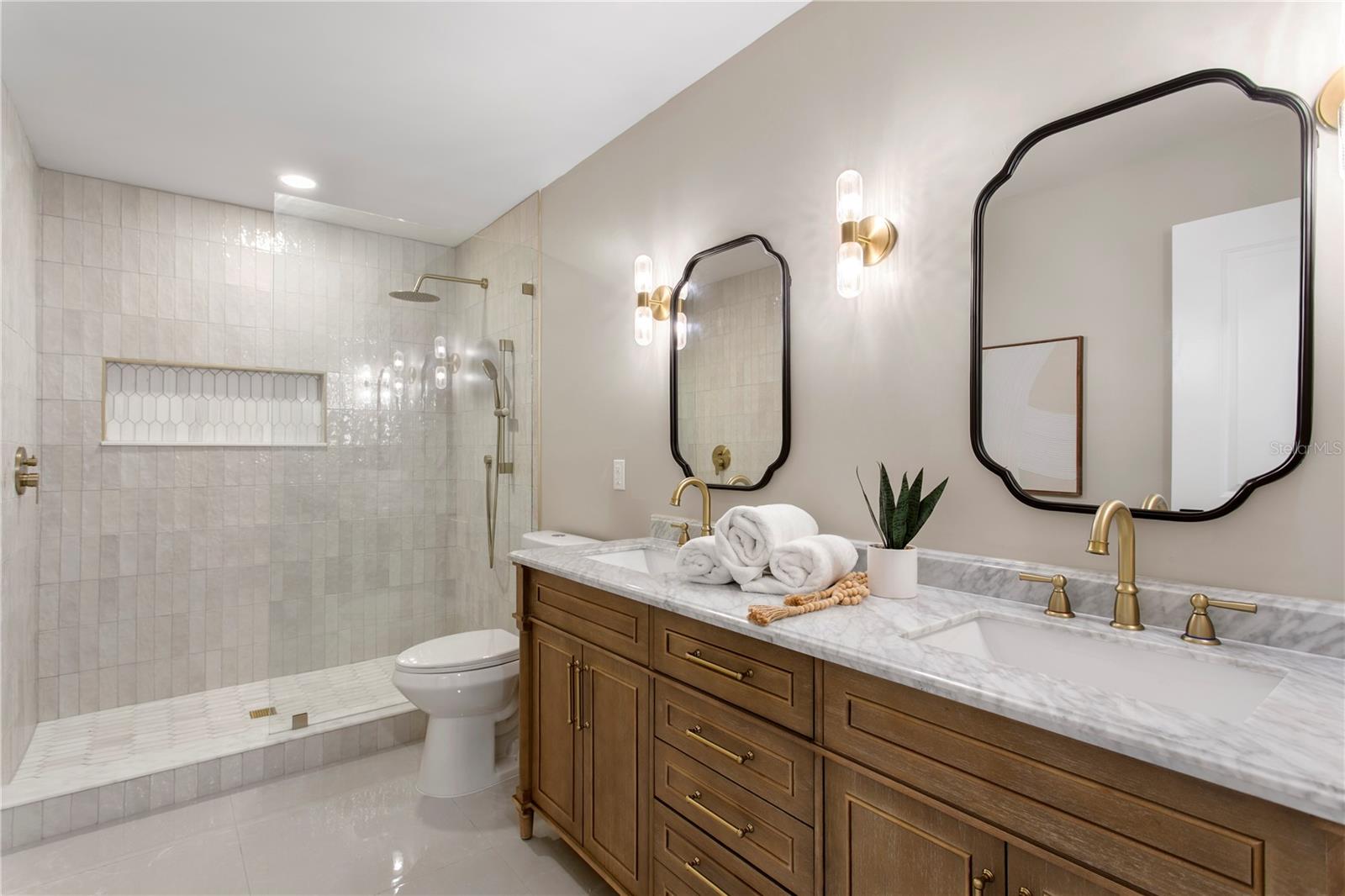 CARROLLWOOD VILLAGE SEC 1 - Residential