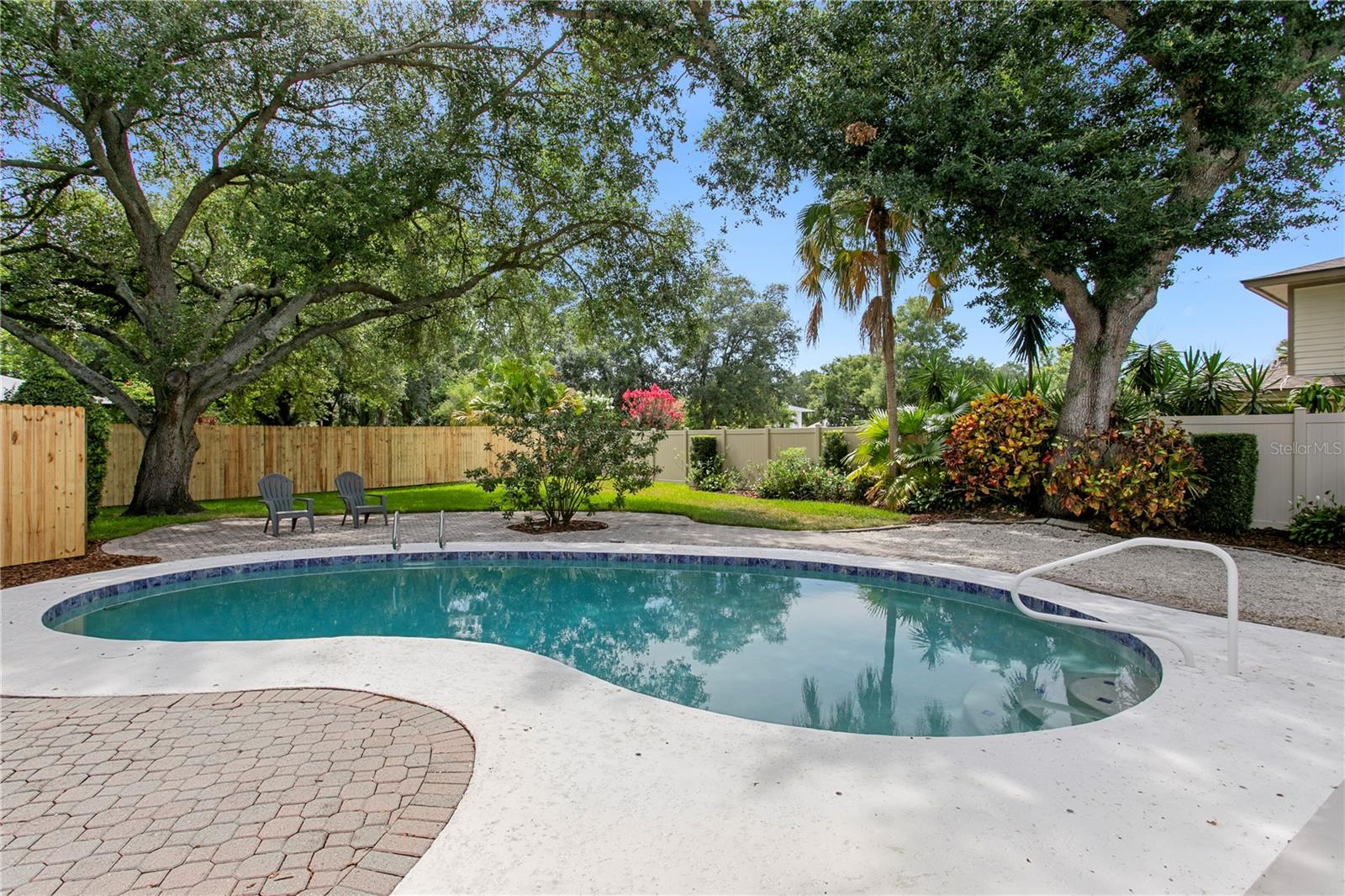 CARROLLWOOD VILLAGE SEC 1 - Residential