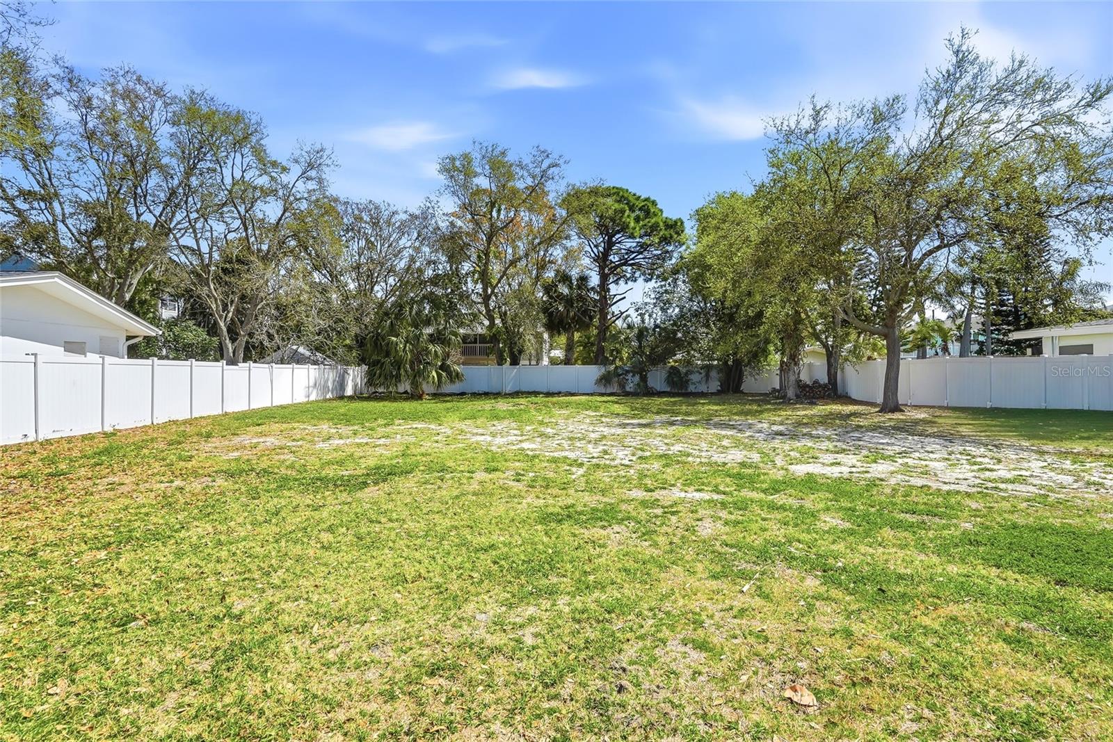 OZONA SHORES 1ST ADD - Land