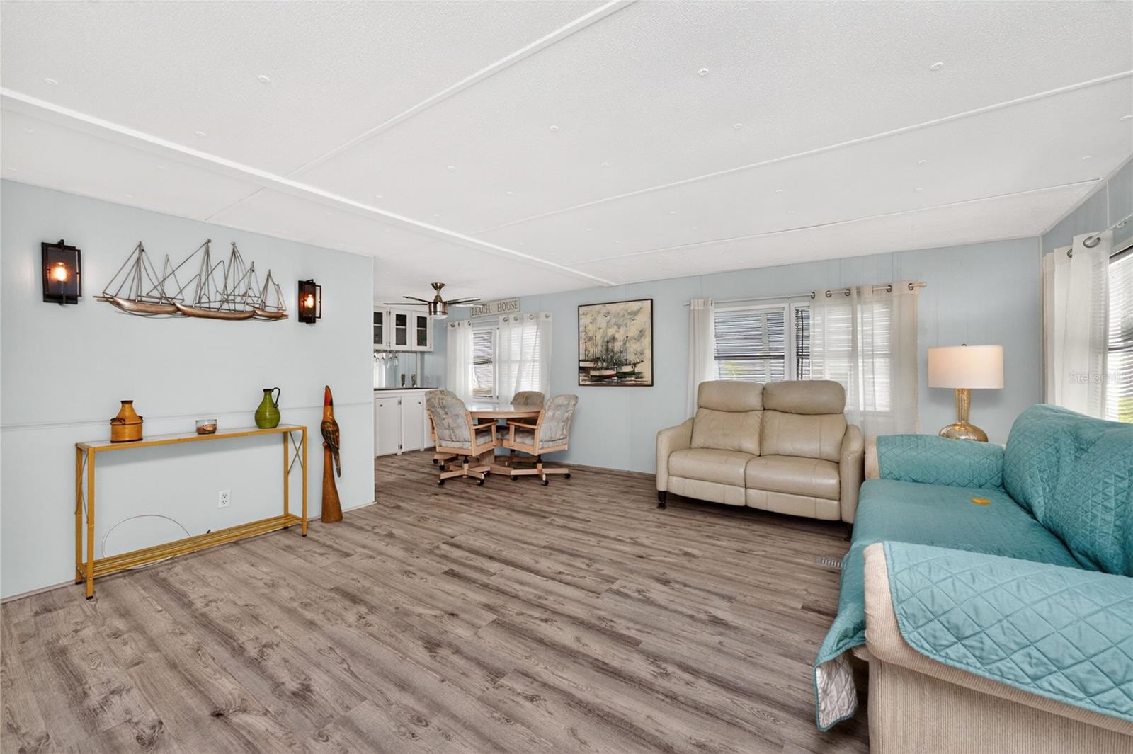 VILLAGE HOLIDAY LAKE - Residential