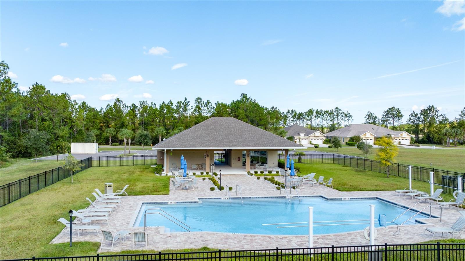 HUNTINGTON VILLAS PH 2-A - Residential