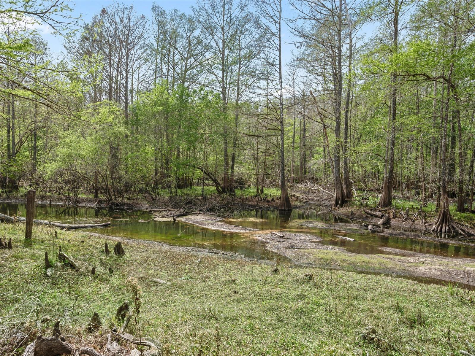 JERRY TAYLOR LANDING - Residential