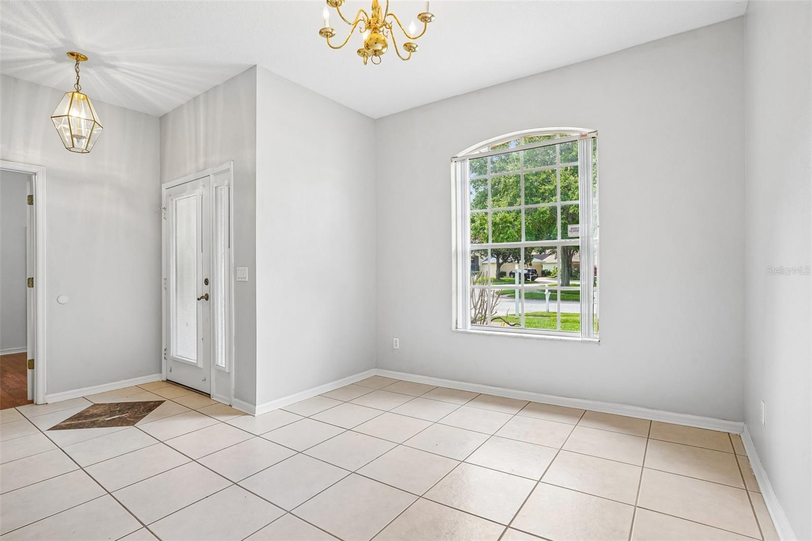 LOST LAKE ESTATES - Residential