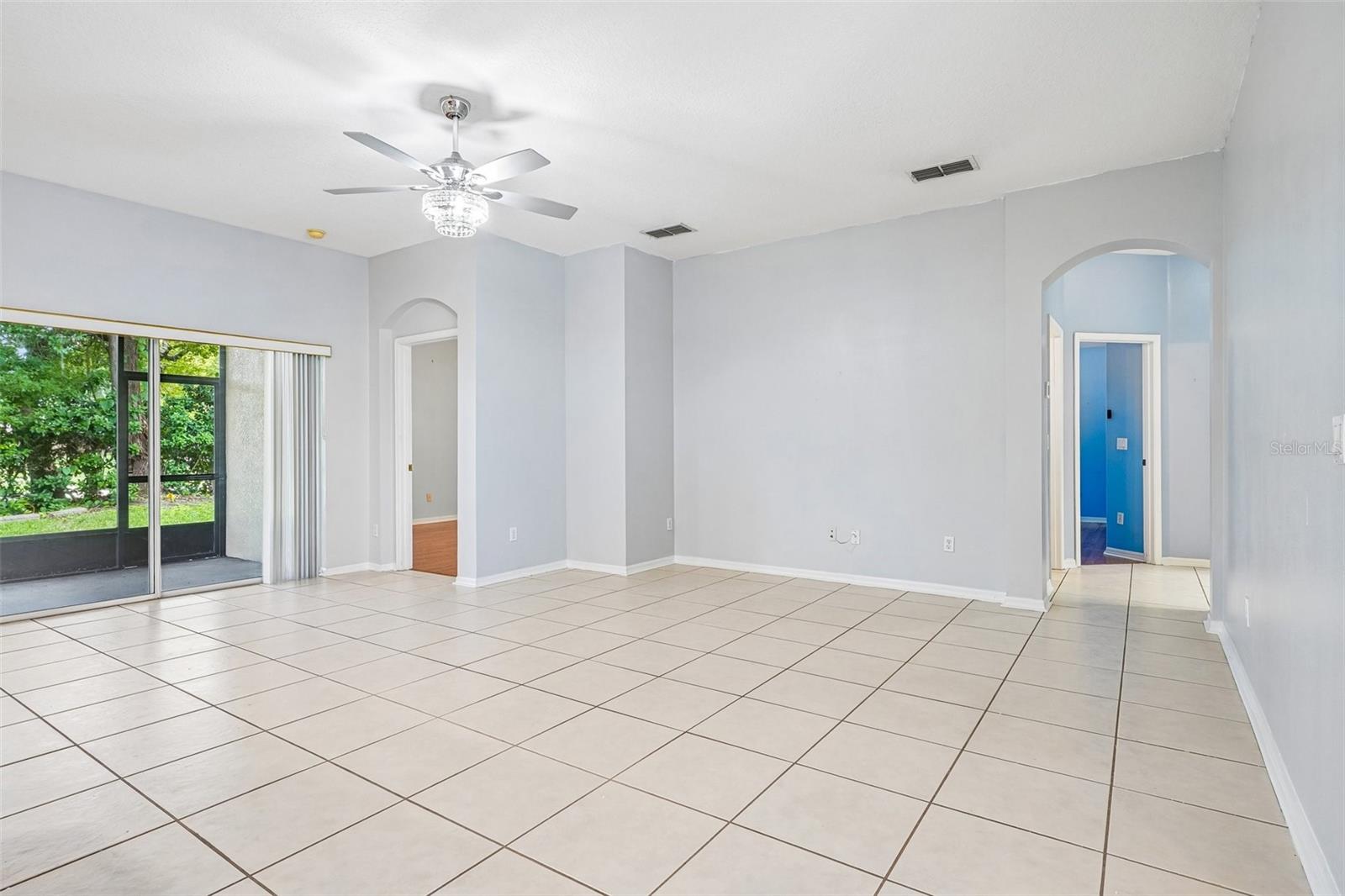 LOST LAKE ESTATES - Residential