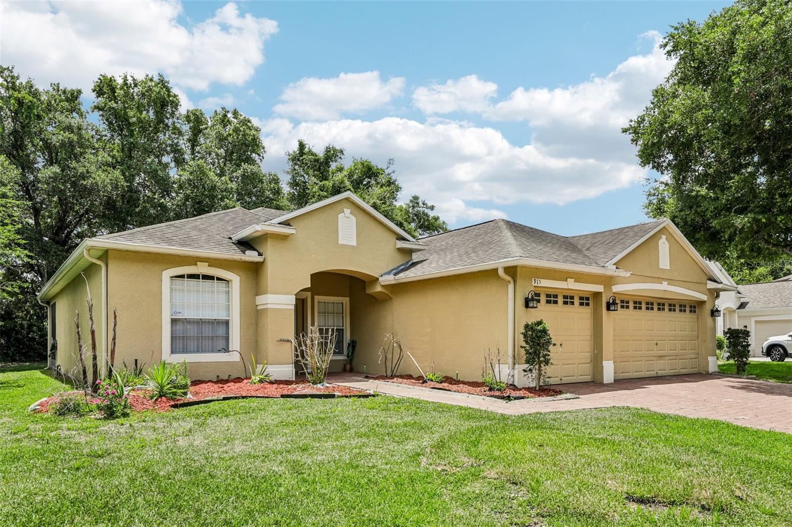 LOST LAKE ESTATES - Residential