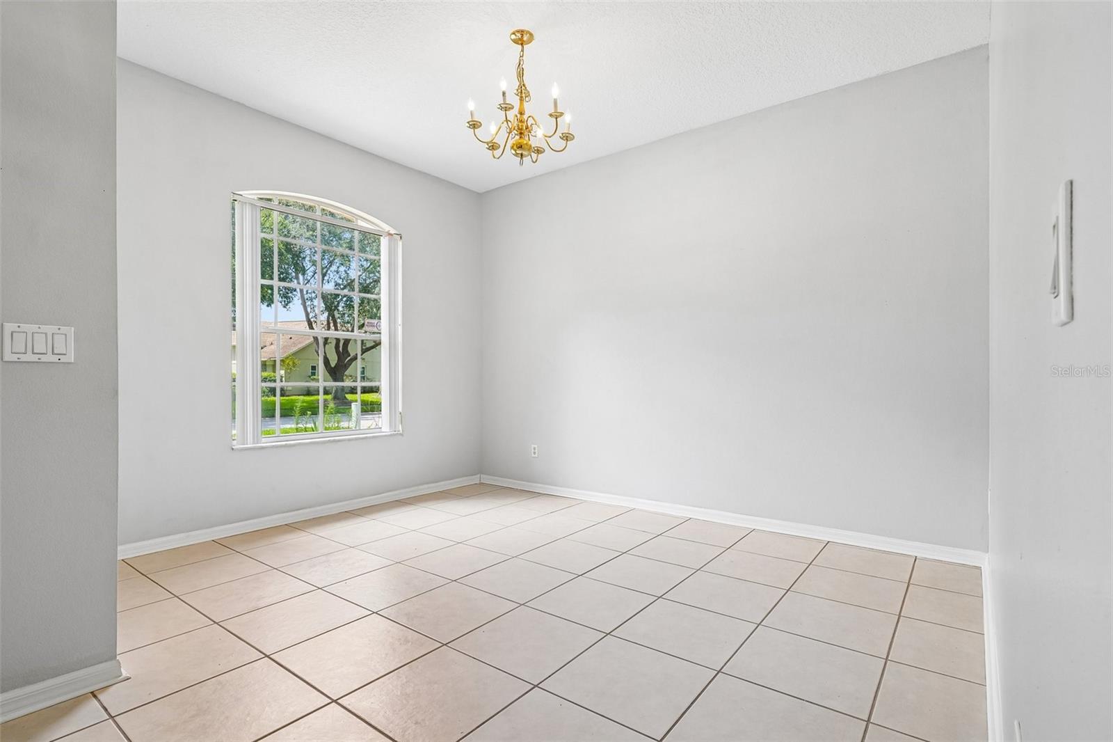 LOST LAKE ESTATES - Residential