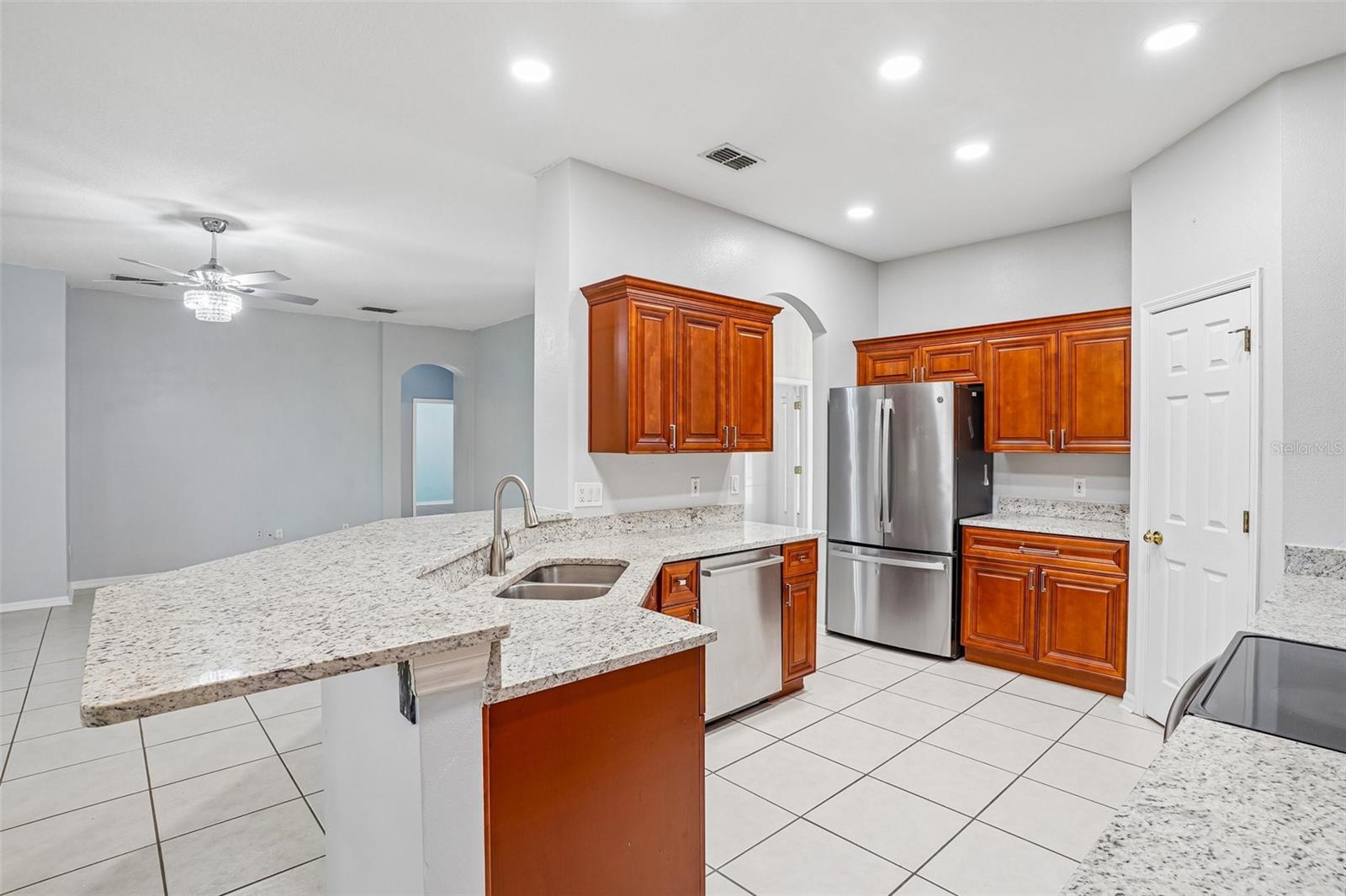 LOST LAKE ESTATES - Residential