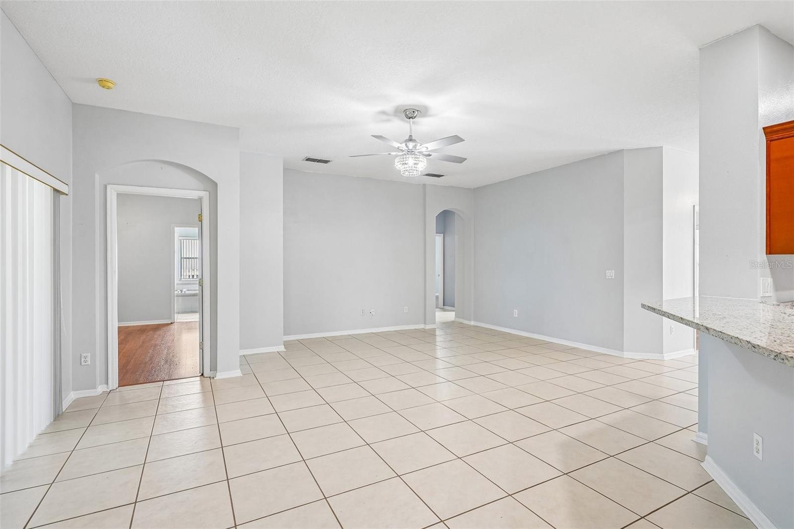 LOST LAKE ESTATES - Residential