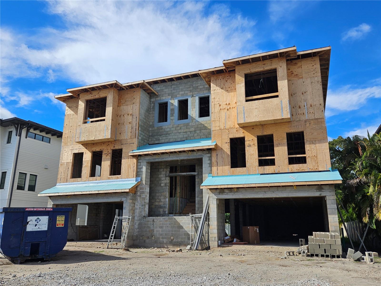 DAVIS ISLANDS - Residential