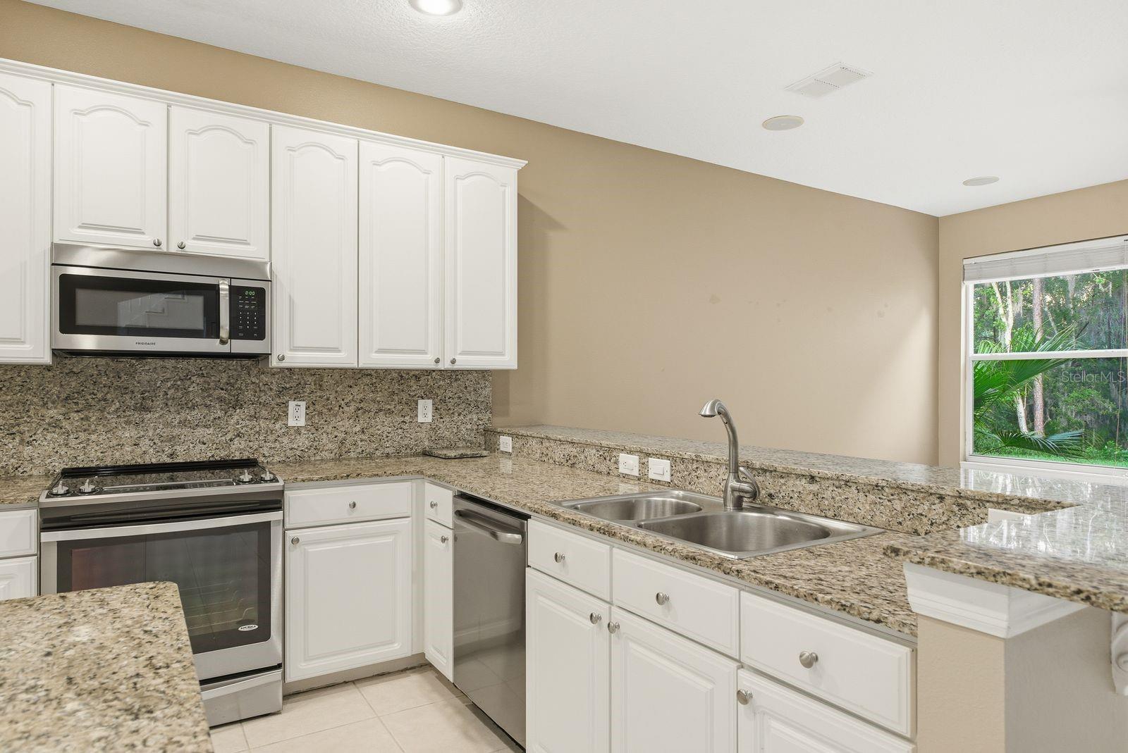 BAY ARBOR - Residential