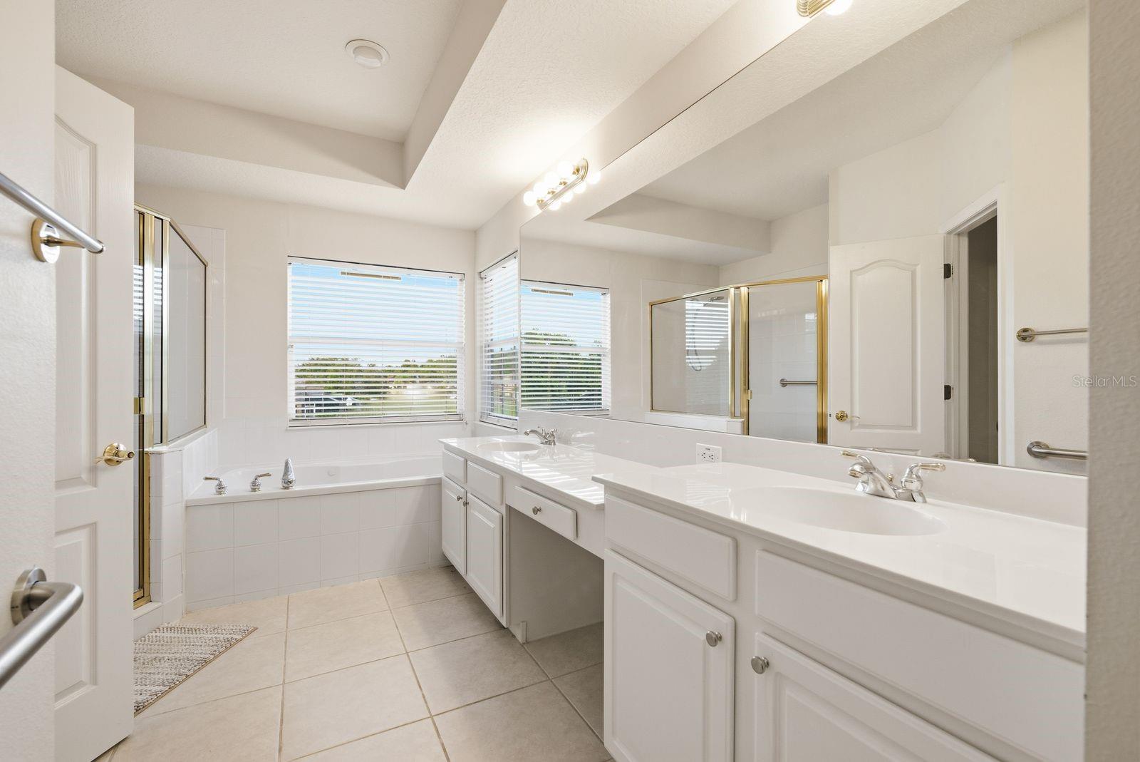 BAY ARBOR - Residential