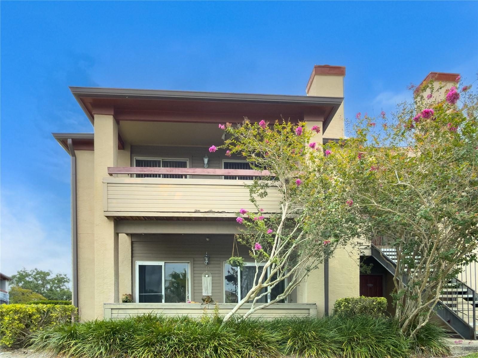 ITOPIA PRIVATE RESIDENCES CONDO - Residential
