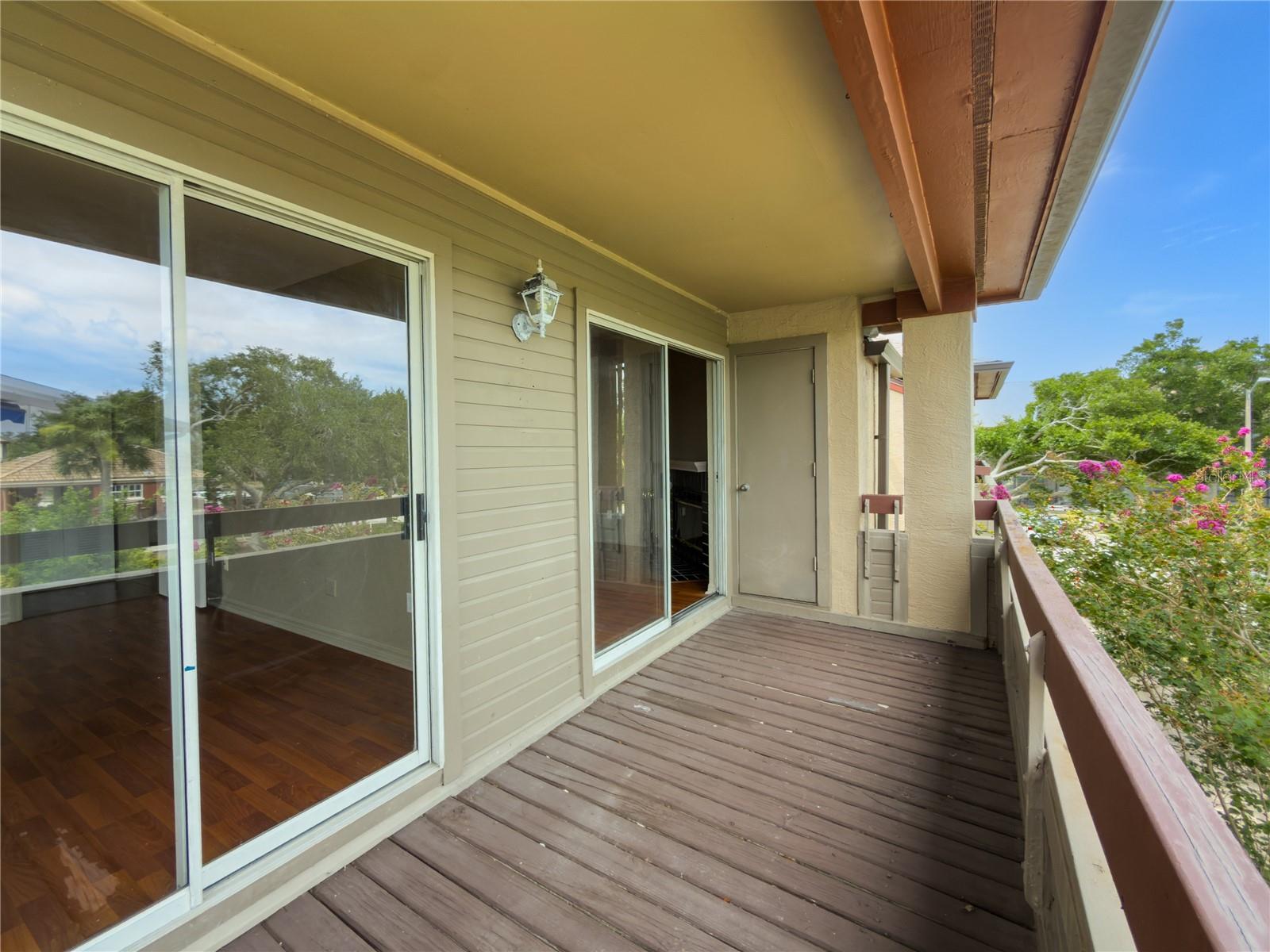 ITOPIA PRIVATE RESIDENCES CONDO - Residential