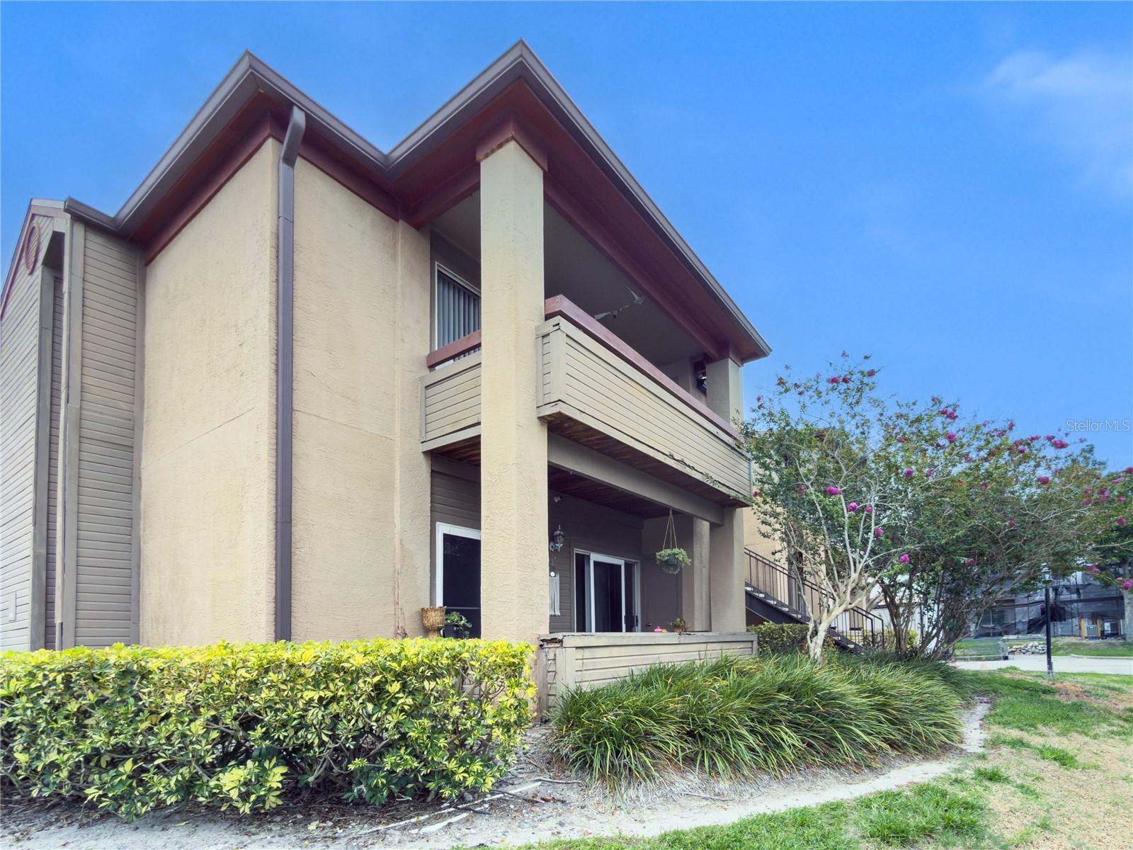 ITOPIA PRIVATE RESIDENCES CONDO - Residential