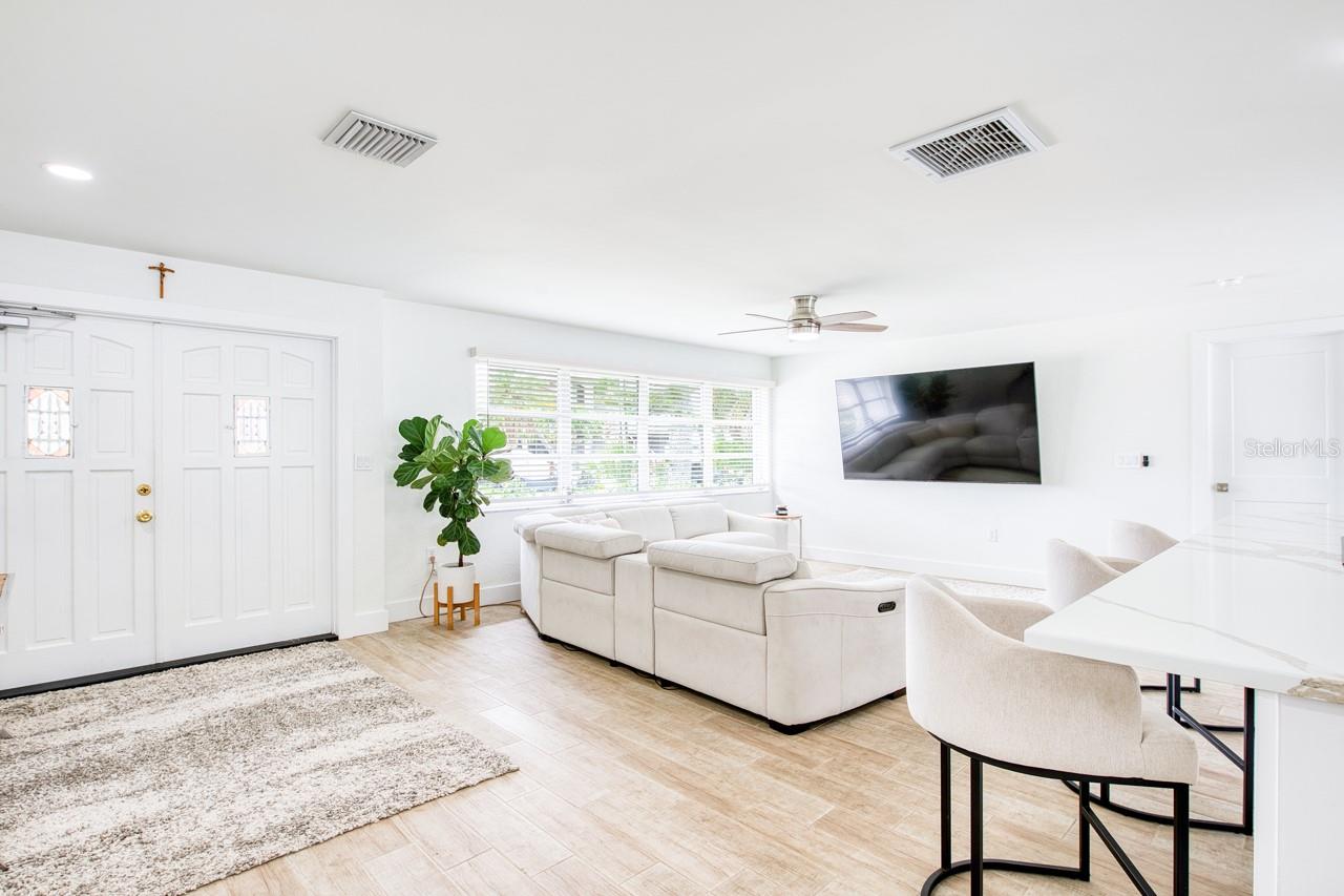 CAPRI ISLE SUB - Residential