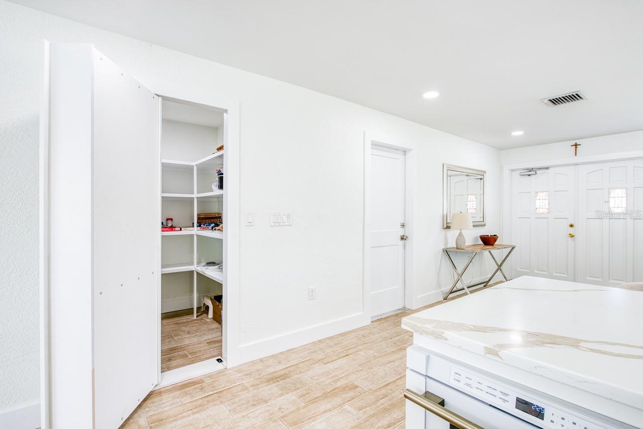 CAPRI ISLE SUB - Residential