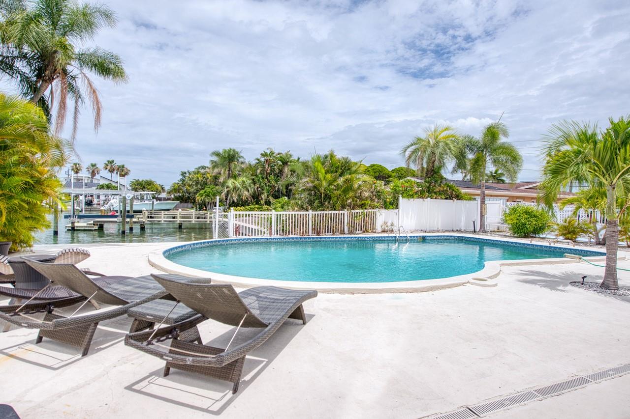 CAPRI ISLE SUB - Residential