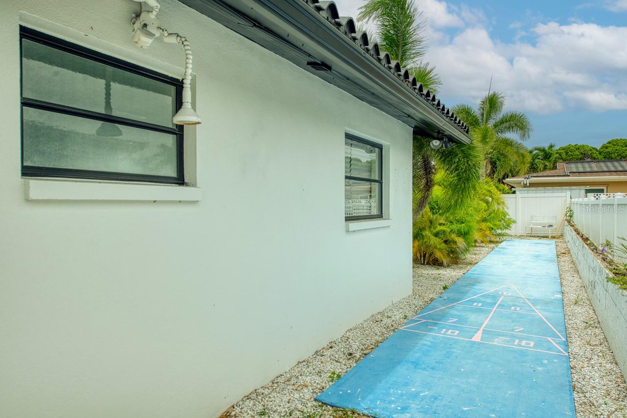 CAPRI ISLE SUB - Residential